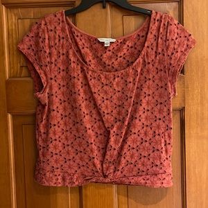 American Eagle crop top
